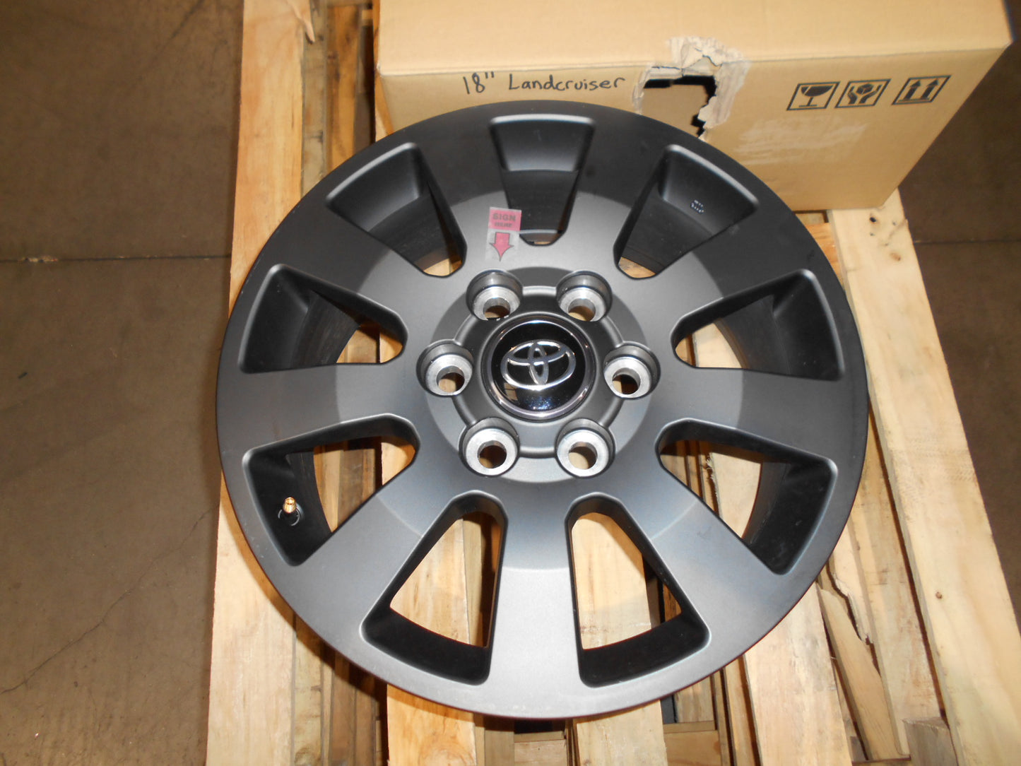 Land Cruiser Center Caps